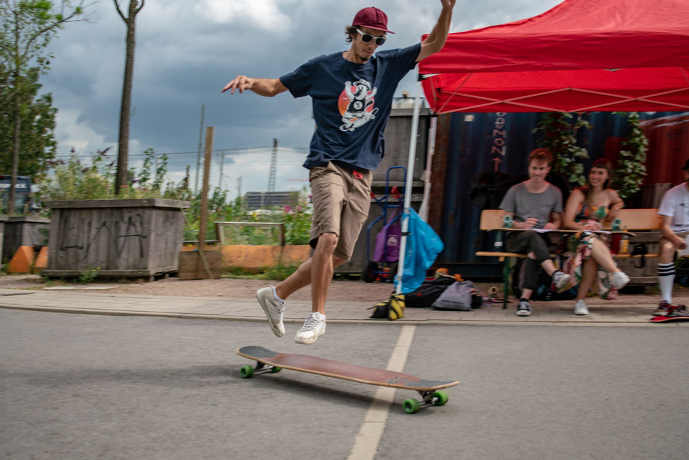 Studio Longboard | Skateshop & Kurse | Aufnahmen und Proberaum