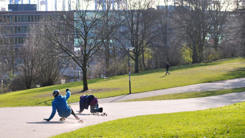 Studio Longboard | Skateshop & Kurse | Aufnahmen und Proberaum